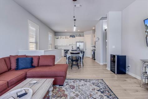 305 Sailhouse Way Rockport TX 78382
