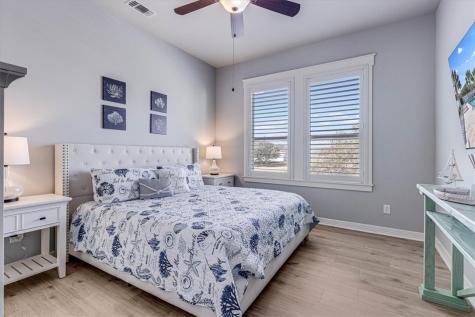305 Sailhouse Way Rockport TX 78382