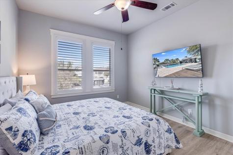 305 Sailhouse Way Rockport TX 78382