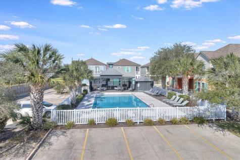 305 Sailhouse Way Rockport TX 78382