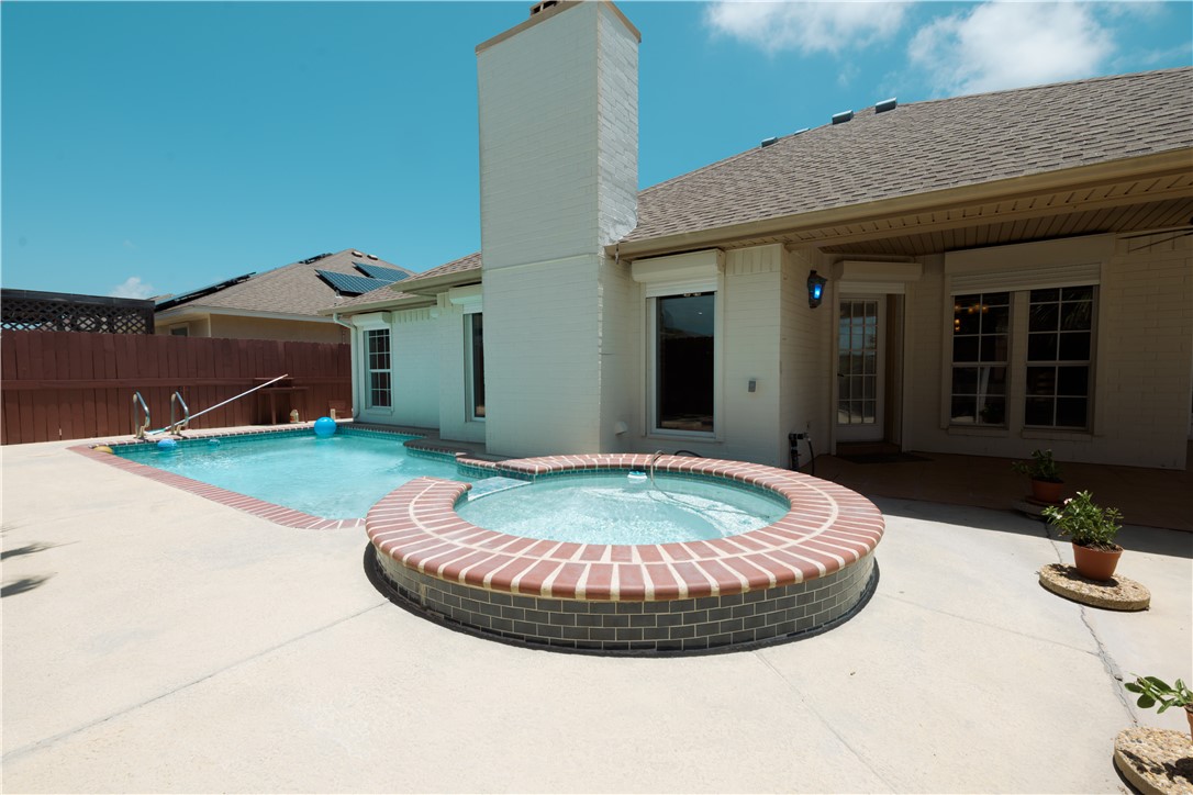 14965 Schooner Drive Corpus Christi TX 78418