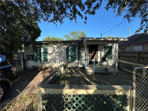 329 Cheyenne Street Corpus Christi TX 78405