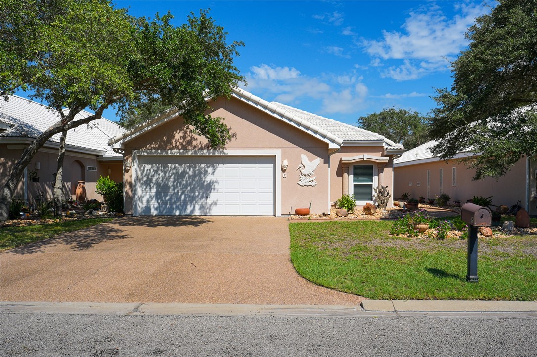 6 Saint Andrews Place Rockport TX 78382