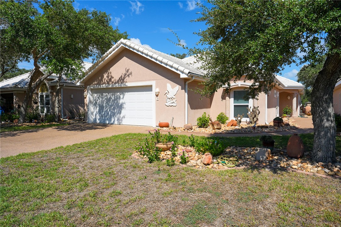6 Saint Andrews Place Rockport TX 78382