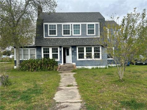 2515 Avenue C Ingleside TX 78362