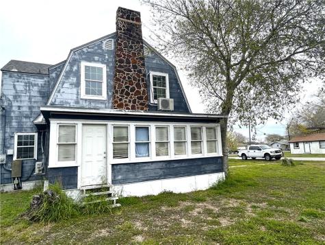 2515 Avenue C Ingleside TX 78362