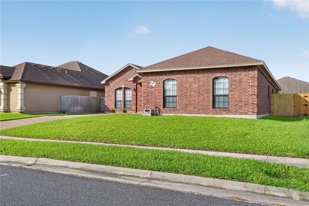 6821 Jets Court Corpus Christi TX 78414