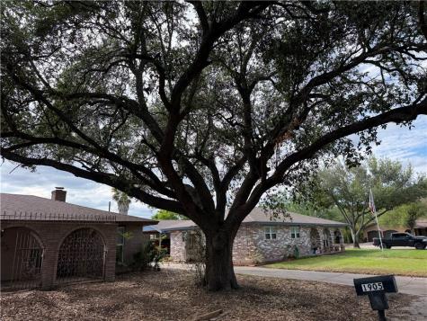 1905 Rettye Drive Kingsville TX 78363