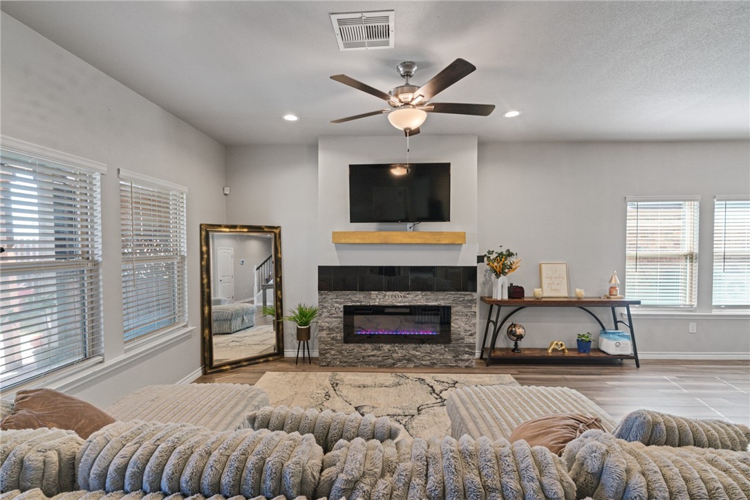 1346 Alexandra Park Lane Corpus Christi TX 78415