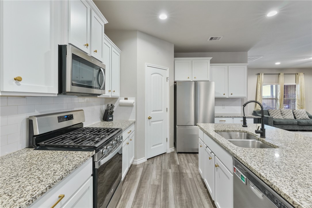 1346 Alexandra Park Lane Corpus Christi TX 78415