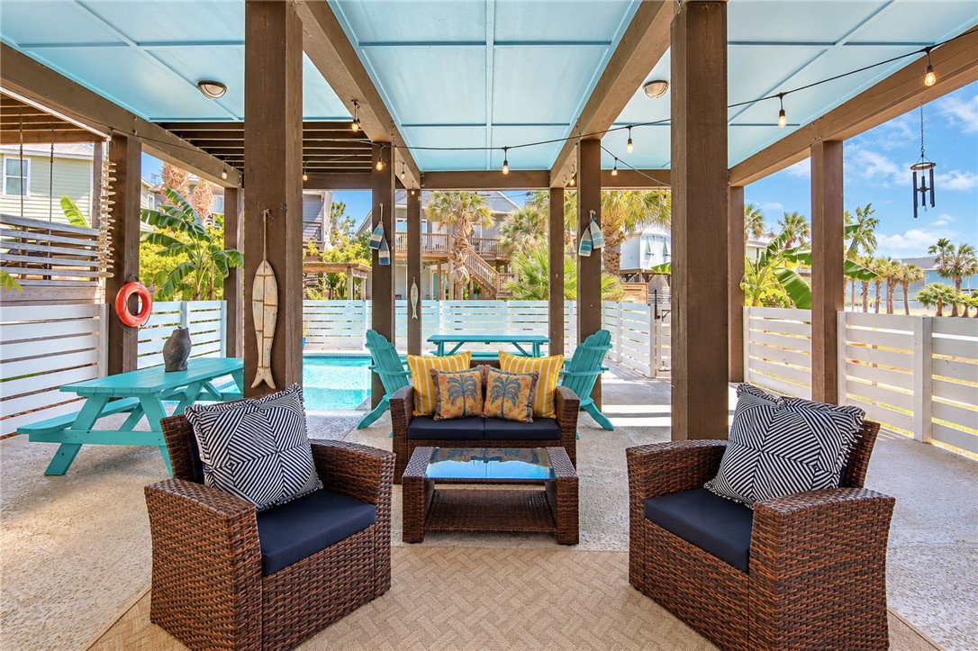 495 Paradise Pointe Drive Port Aransas TX 78373