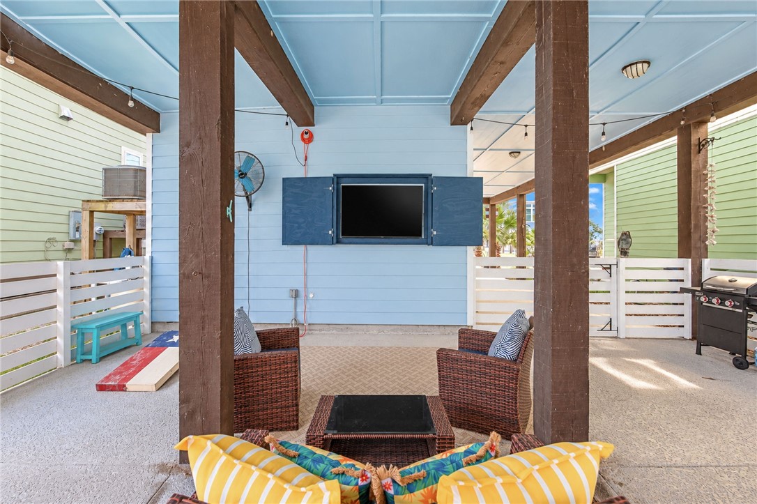 495 Paradise Pointe Drive Port Aransas TX 78373