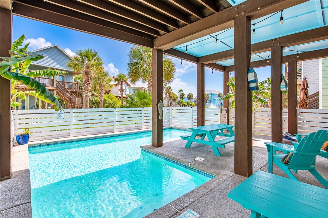 495 Paradise Pointe Drive Port Aransas TX 78373