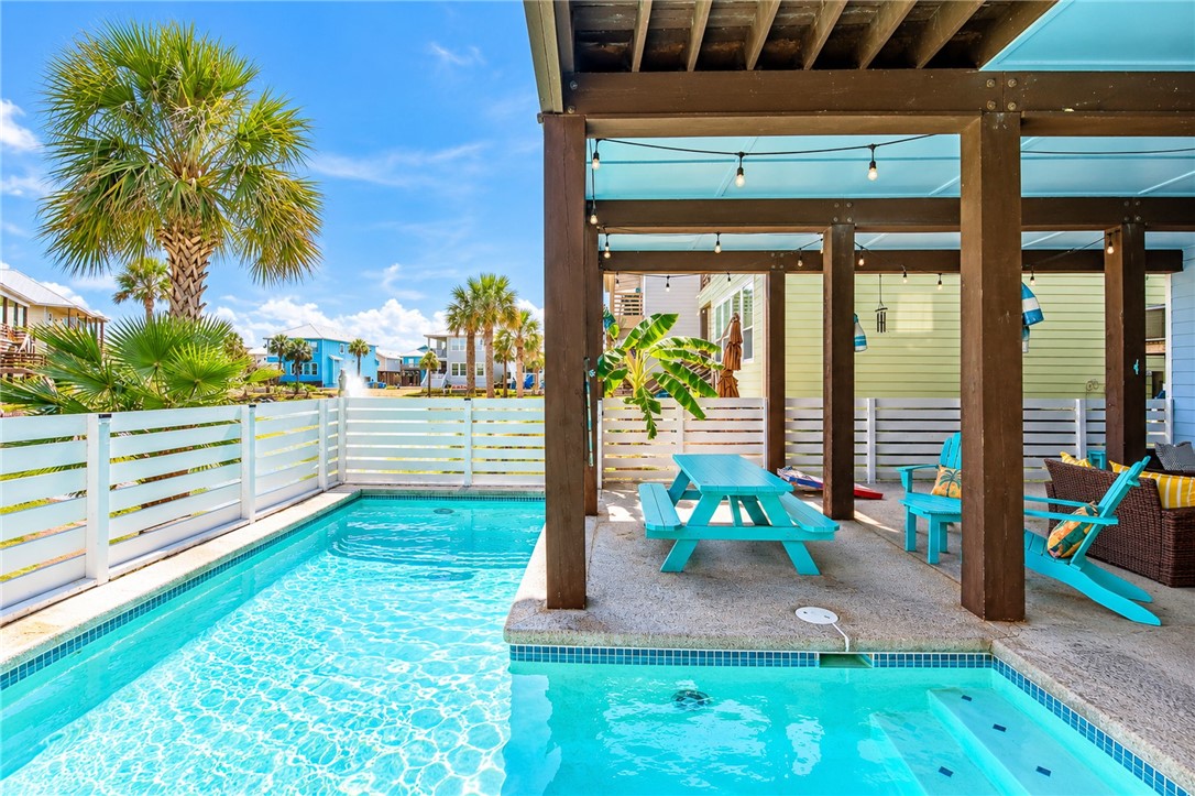 495 Paradise Pointe Drive Port Aransas TX 78373