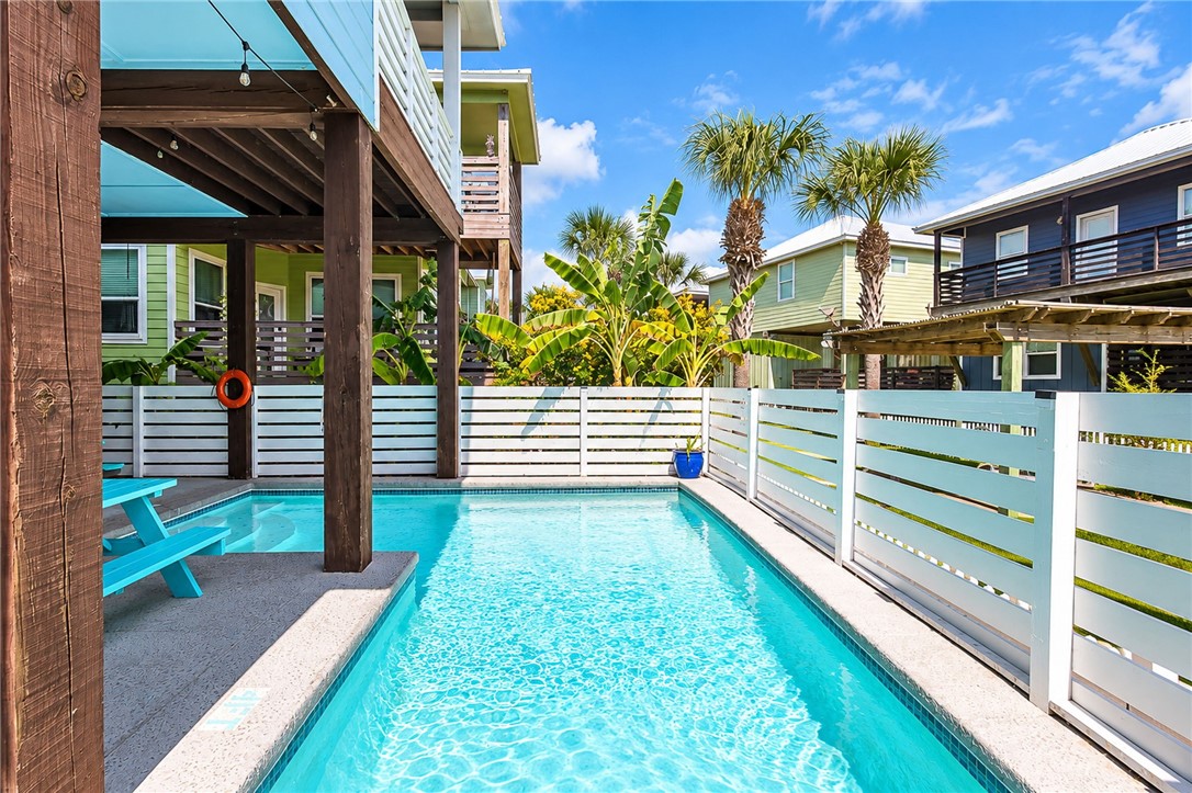 495 Paradise Pointe Drive Port Aransas TX 78373