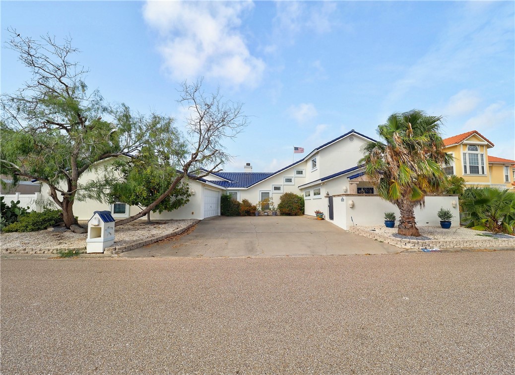13541 Peseta Court Corpus Christi TX 78418