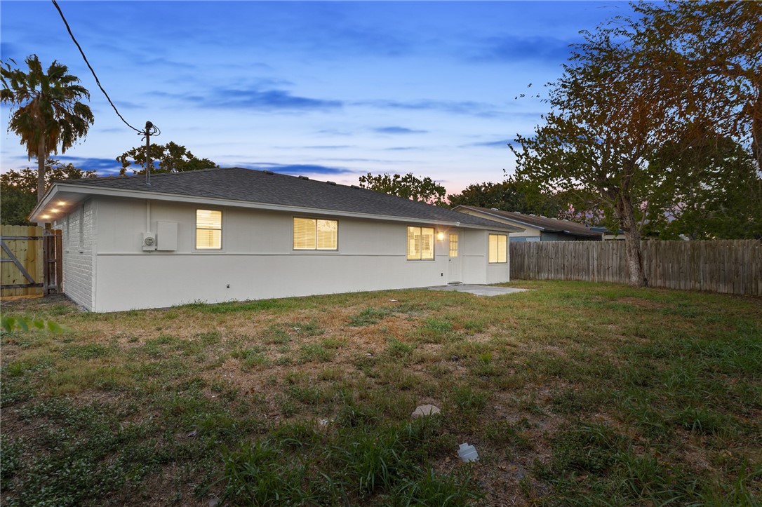 5718 Crestgrove Drive Corpus Christi TX 78415
