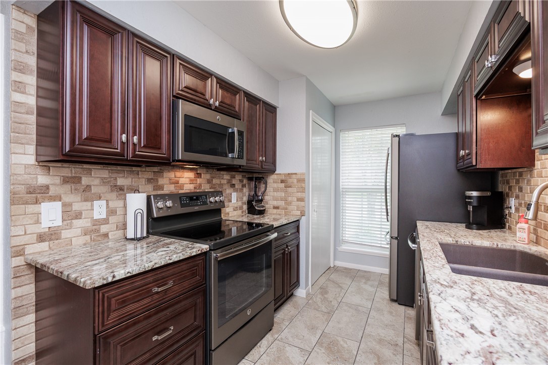 5238 Tolman Street Corpus Christi TX 78415