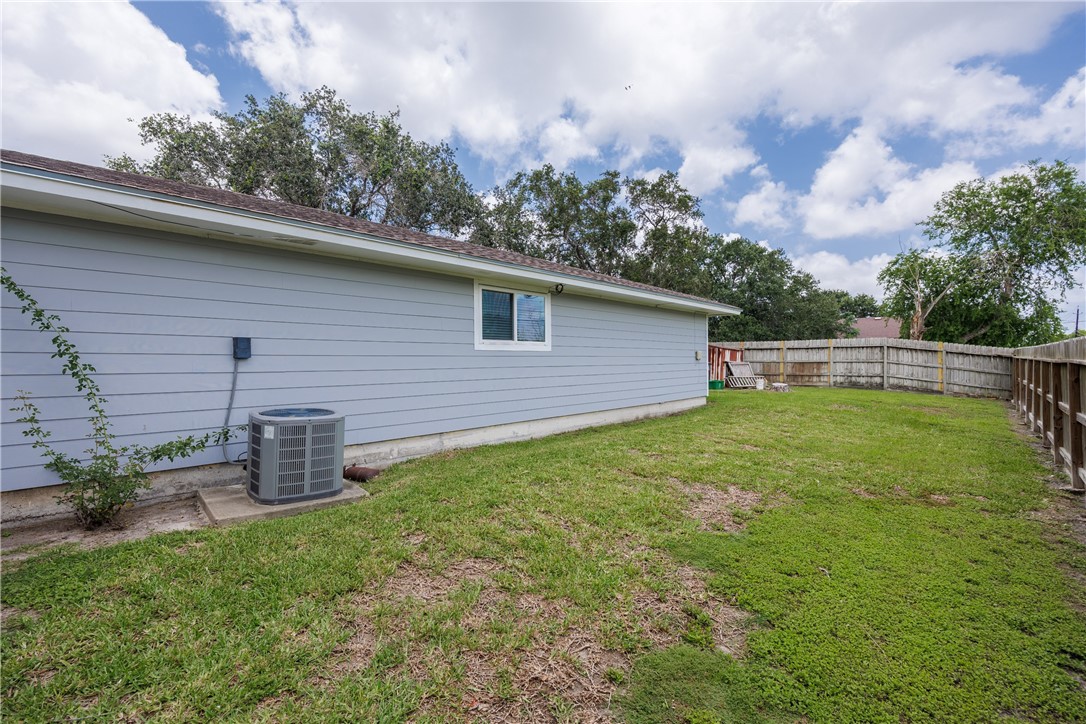 5238 Tolman Street Corpus Christi TX 78415