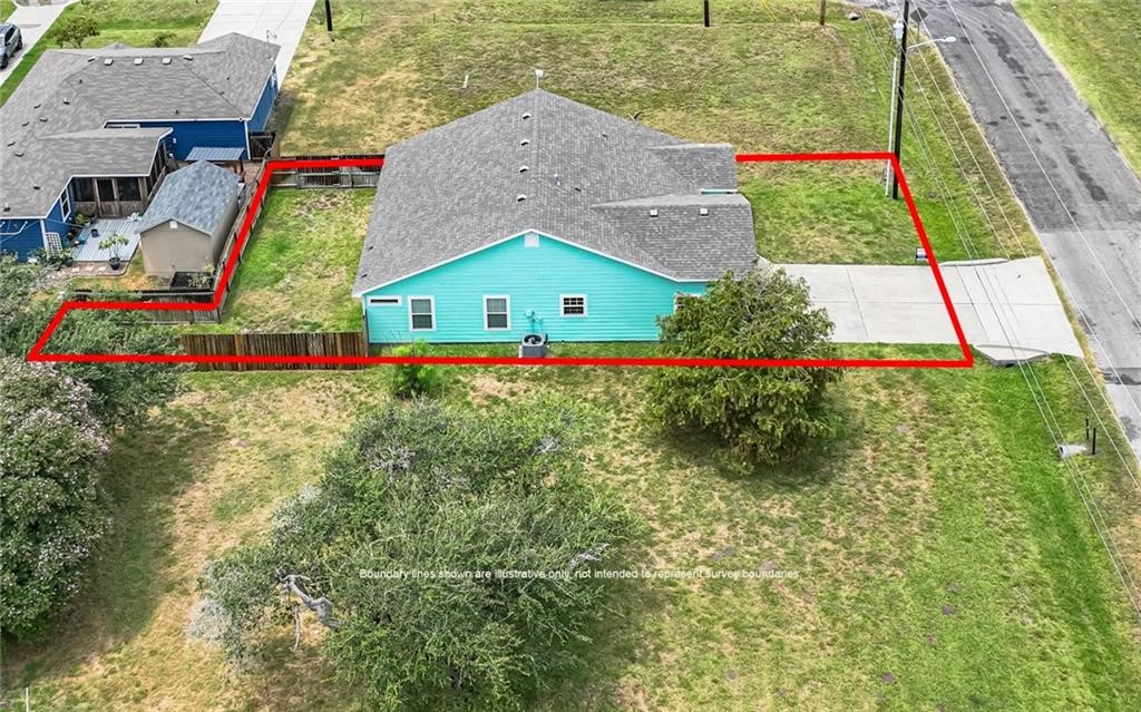1411 E Linden Street Rockport TX 78382