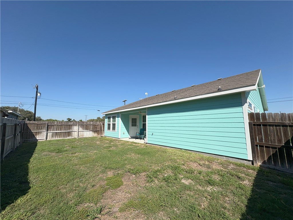 1411 E Linden Street Rockport TX 78382