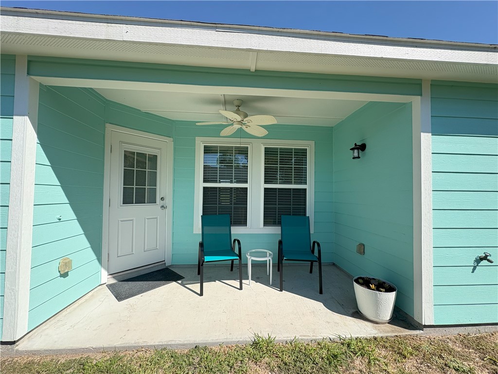 1411 E Linden Street Rockport TX 78382