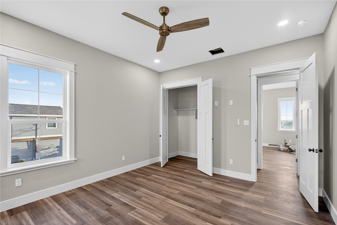 130 W Glen Oak Rockport TX 78382