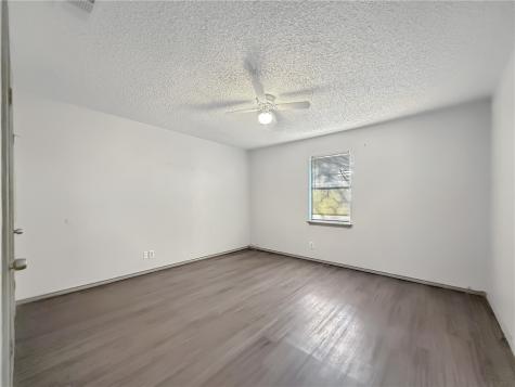 1870 King David Three Rivers TX 78071