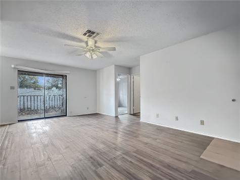 1870 King David Three Rivers TX 78071