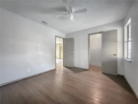 1870 King David Three Rivers TX 78071