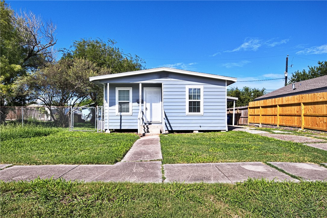 2750 Nogales Street Corpus Christi TX 78405