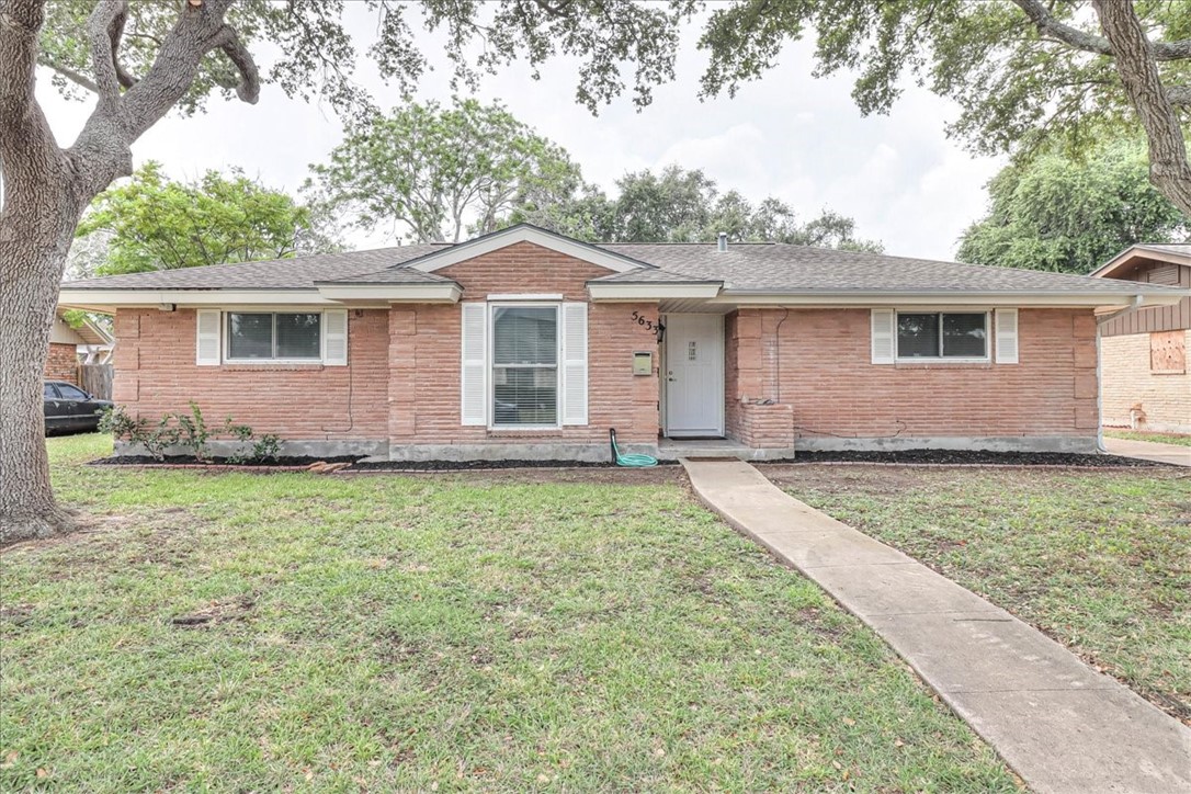 5633 Fresno Drive Corpus Christi TX 78411