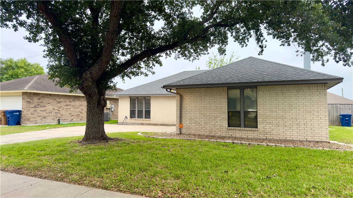 3005 Persimmon Street Corpus Christi TX 78415