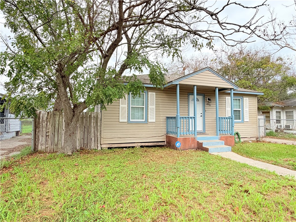 4305 Willow Street Corpus Christi TX 78411