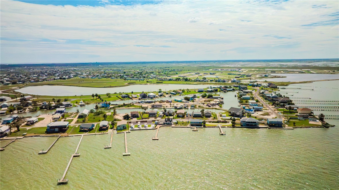 713 Copano Cove Rockport TX 78382