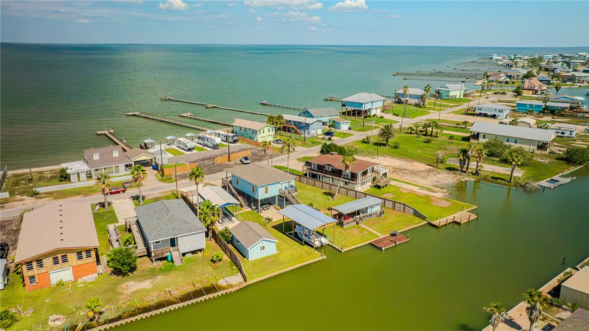 713 Copano Cove Rockport TX 78382