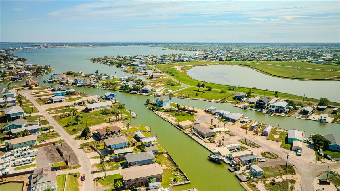 713 Copano Cove Rockport TX 78382