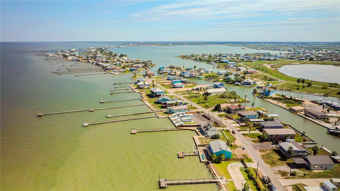 713 Copano Cove Rockport TX 78382