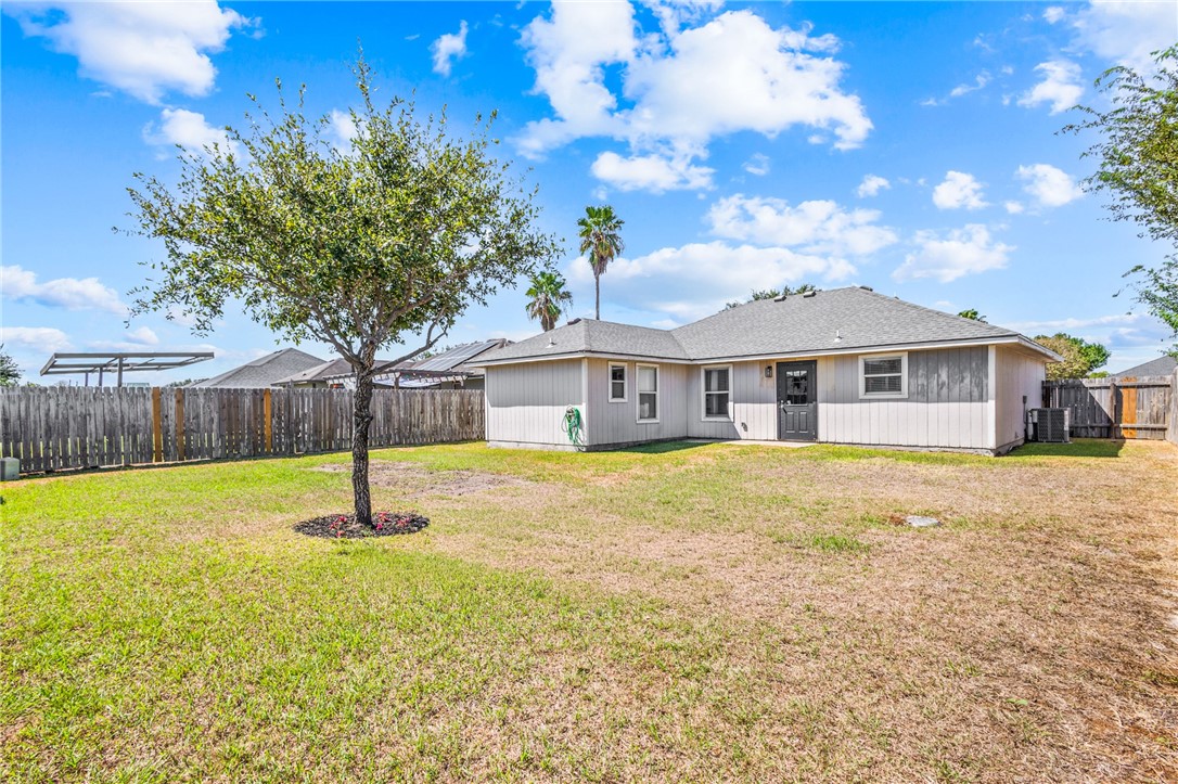 5618 Arboleda Corpus Christi TX 78417