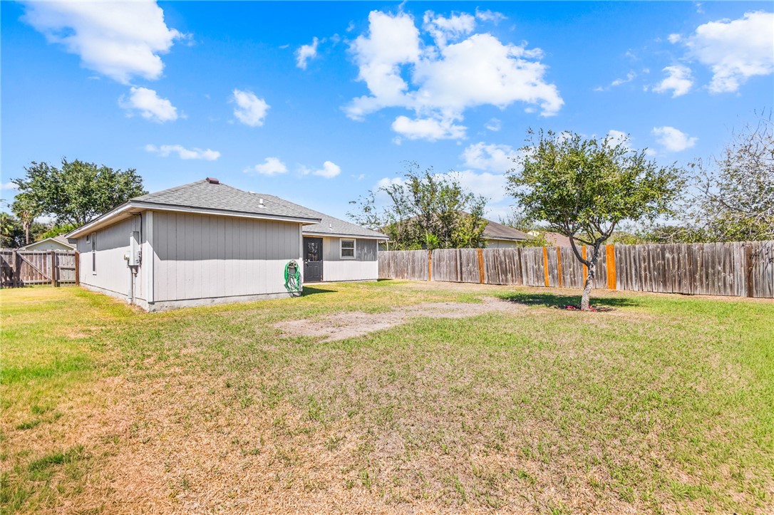 5618 Arboleda Corpus Christi TX 78417