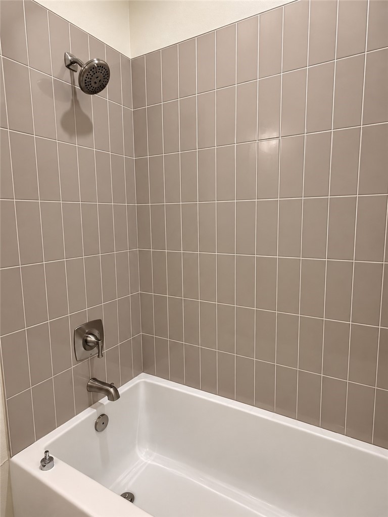 1401 Lois Chesney Corpus Christi TX 78415