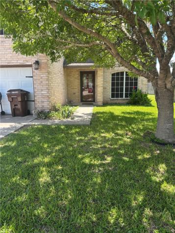 2109 Brook Lane Kingsville TX 78363
