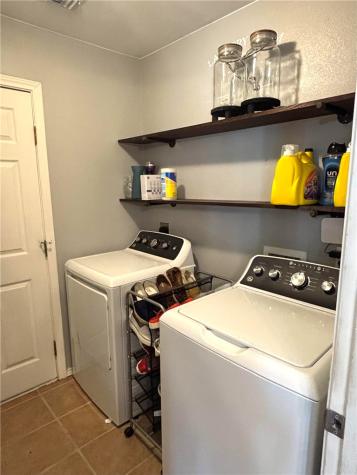2109 Brook Lane Kingsville TX 78363