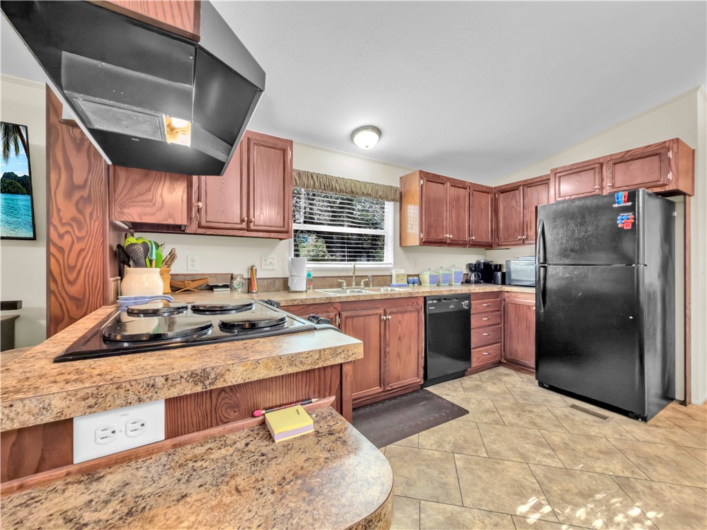 510 Rowe Street Rockport TX 78382