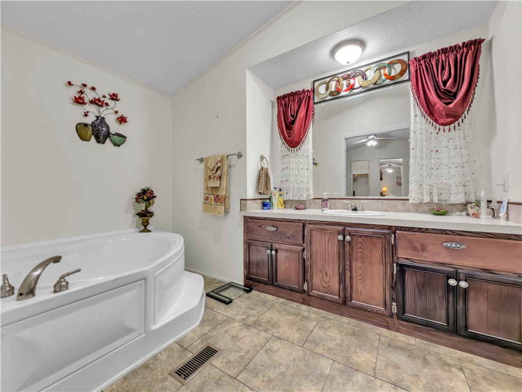 510 Rowe Street Rockport TX 78382