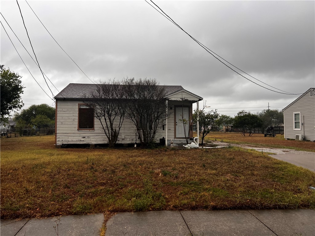 1415 Woodlawn Drive Corpus Christi TX 78412