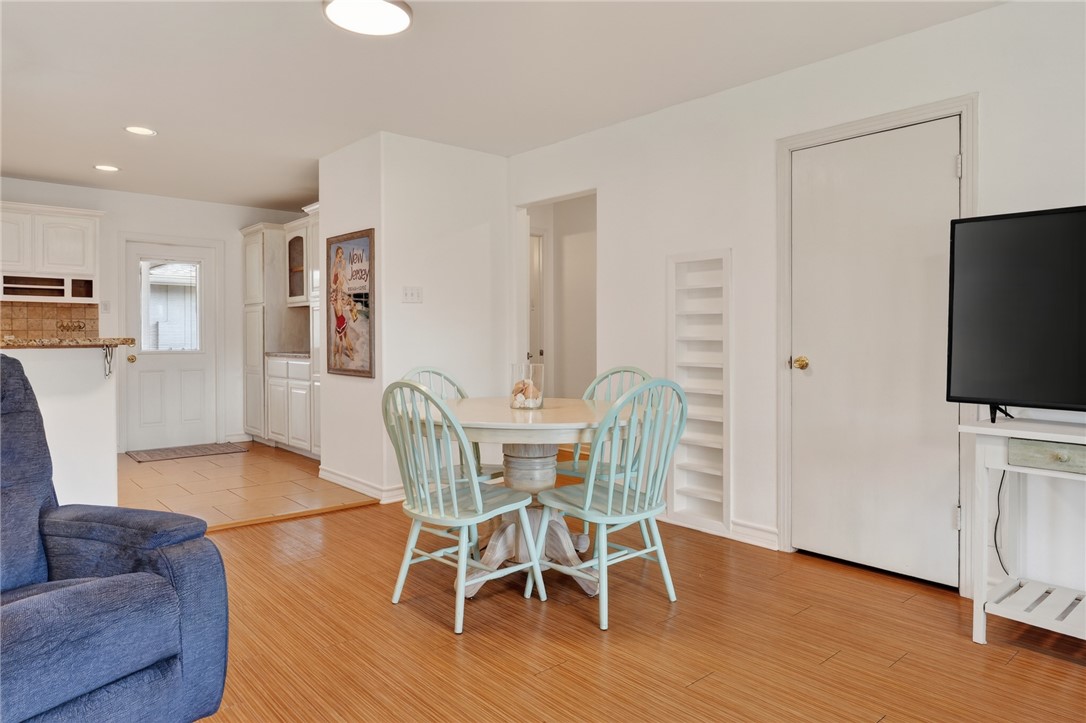 1902 Glass Avenue Rockport TX 78382