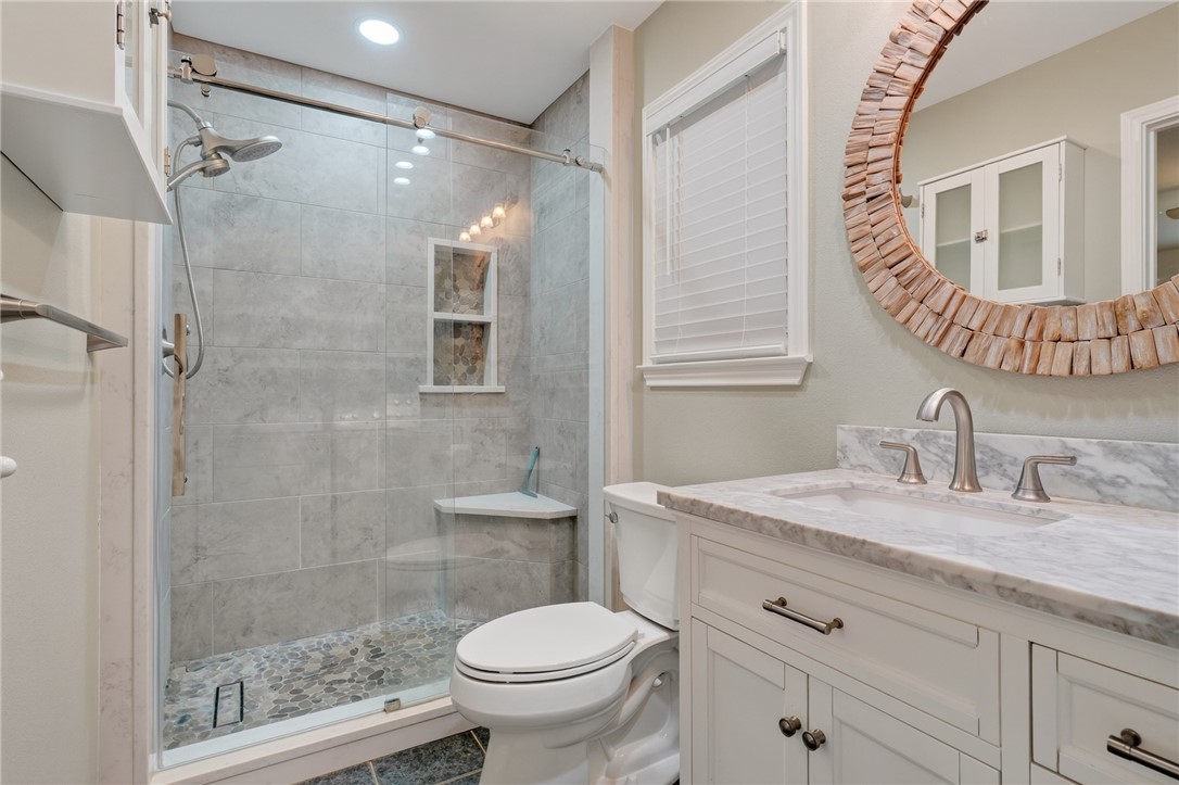 1902 Glass Avenue Rockport TX 78382