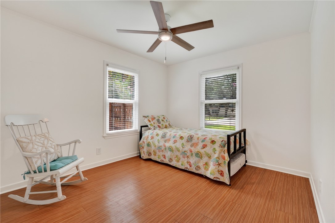 1902 Glass Avenue Rockport TX 78382