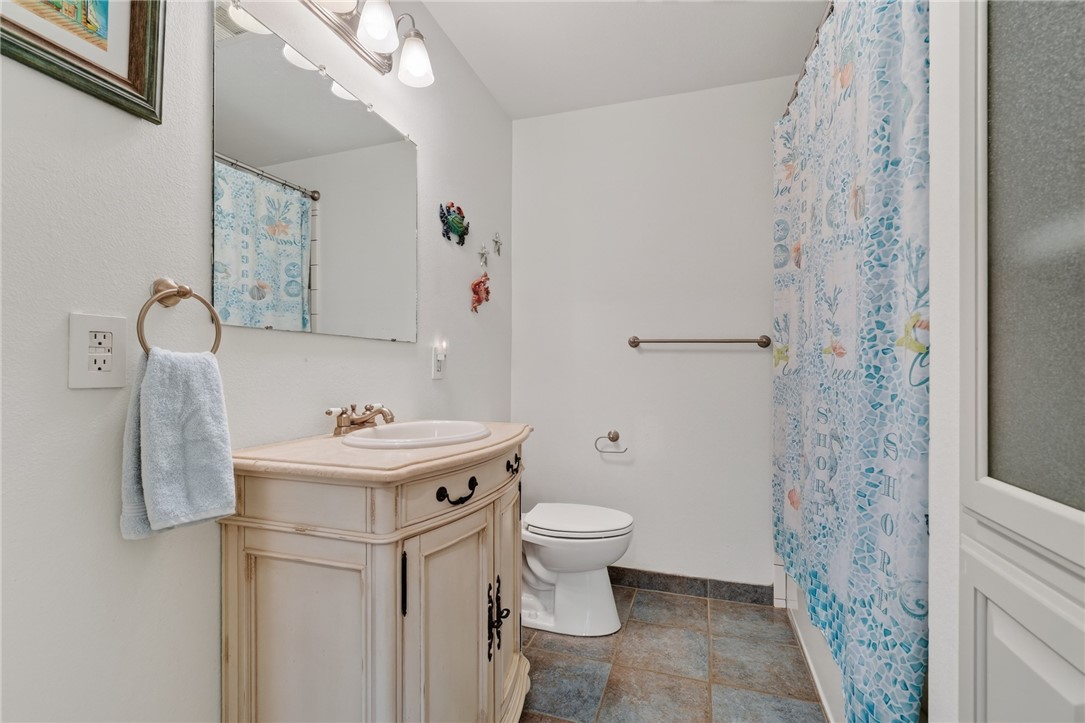 1902 Glass Avenue Rockport TX 78382